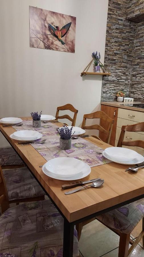 Kara Apartman Odorheiu Secuiesc Exteriör bild